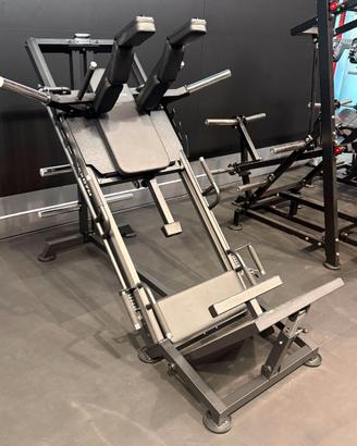 LEG PRESS/HACK SQUAT