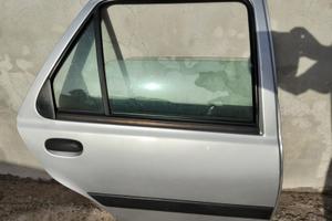 Sportello posteriore destro auto Fiesta anno 2000