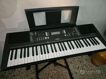 Yamaha Tastiera Digitale PSR-E363
