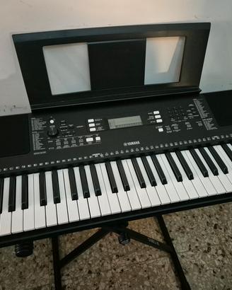 Yamaha Tastiera Digitale PSR-E363