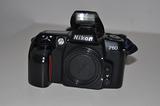 Nikon F60 solo corpo, nero con cinghia