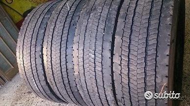 Gomme 315 80 22.5 Pirelli usate