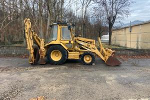 Terna caterpillar 438 anno 1993