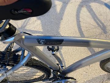 Bike colore grigio metallizzato
