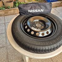 Ruotino Nissan Juke e borsa attrezzi 