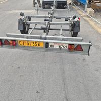 Boston whaler con carrello