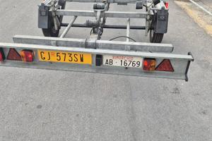 Boston whaler con carrello