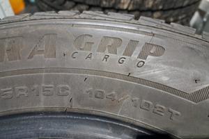 GOMME INVERNALI GOODYEAR 215/65 R15