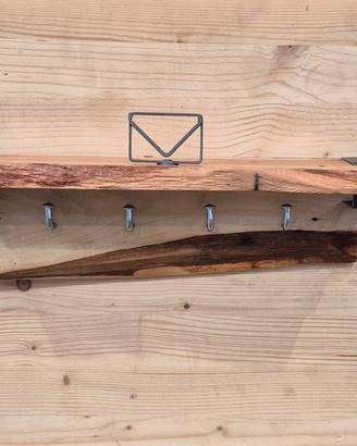 Portachiavi porta posta artigianale in legno/ferro