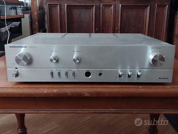 Grundig V1000