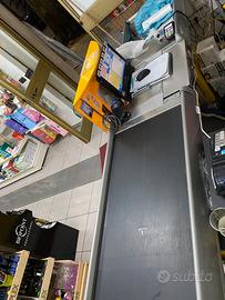 Attività commerciale detersivo e casalingo
