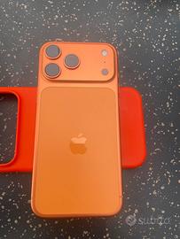 Iphone 17 pro max arancione 256 gb ancora garanzia