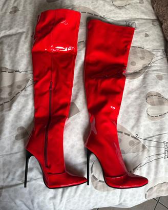 Stivali alti rossi