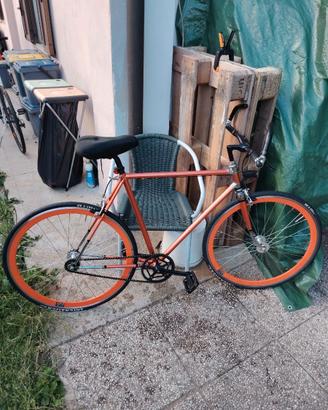 2 Bici da corsa (300 euro trattabili) 