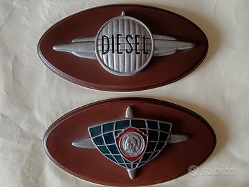 DIESEL_ 2 Insegne pubblicitarie, negozio 1980