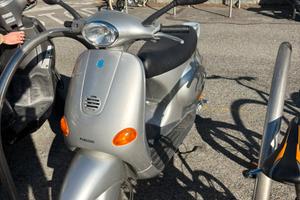 Vespa et 2 1999 2600Km