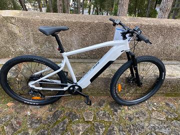 Mountain bike elettrica pedalata assistita