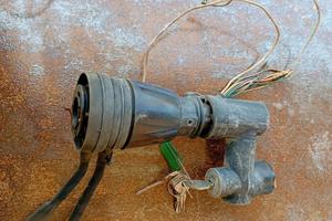 devialuce fiat 500 f otto bulloni