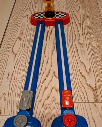 Pista Gran premio Piston Cup - cars2