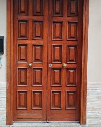 Portone d'ingresso in legno Douglas