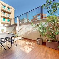 Luminoso appartamento con terrazzo, finemente Rist