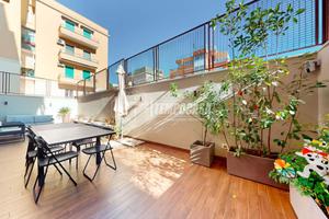 Luminoso appartamento con terrazzo, finemente Rist