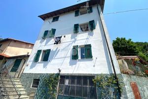 CASA SEMINDIPENDENTE A DAVAGNA