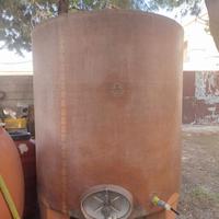 SILOS 50 Q.LI IN VETRORESINA – MONTEPLASTICA