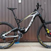 MTB Enduro Full Carbon