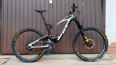 MTB Enduro Full Carbon