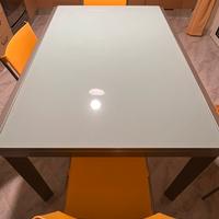 Tavolo Calligaris in acciaio e cristallo temperato