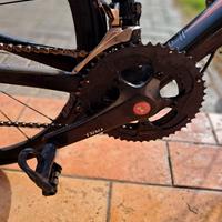 bicicletta  da corsa in carbonio 