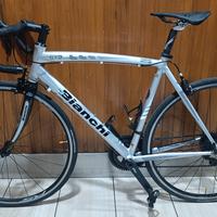 Bianchi Via Nirone 7 Shimano 105 11v