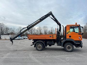 MAN TGM 14.250 4X4 -HIAB RADIO