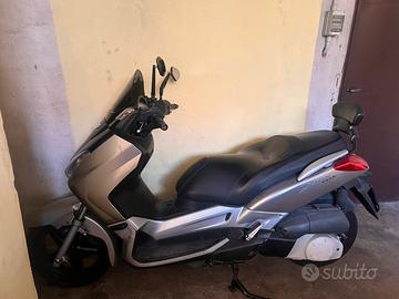 Yamaha X Max  250
