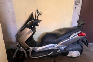 Yamaha X Max  250