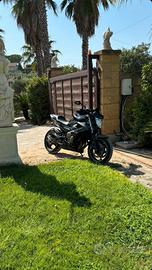 YSMAHA XJ6
