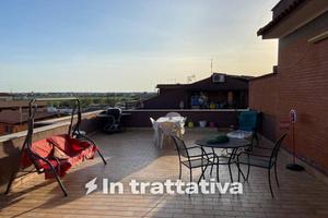 Attico / Mansarda di 97 m² con 3 locali a Roma