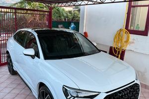 Audi RSQ3