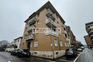 Magazzino finestrato di 40 mq