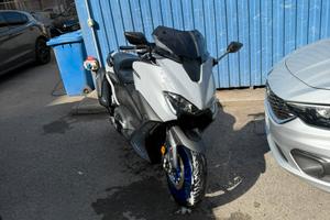 Tmax 560 2021 icon grey