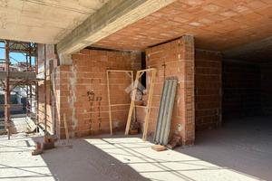 4 LOCALI A FONTE NUOVA