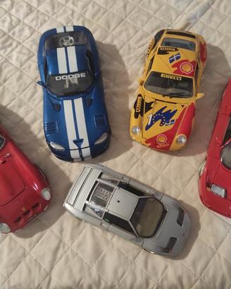 Modelli statici Burago 1/18  Ferrari GTO,  Bugatti