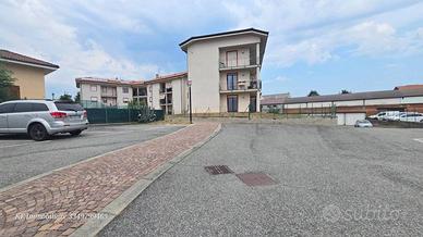 Appartamento di 65 m² con 3 locali e box auto a Fe