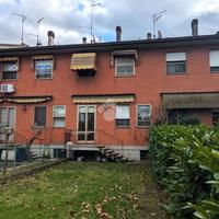 VILLA A SCHIERA A CORIANO