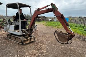 ESCAVATORE PEL JOB X15