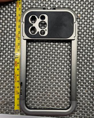 Small rig cage IPHONE  12 pro max