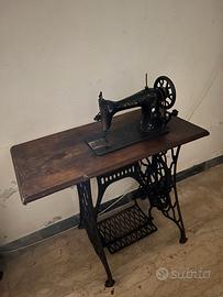 Macchina per Cucire d’Epoca Knoch