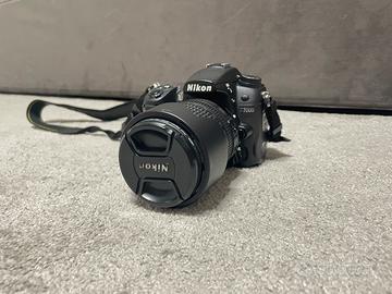 Nikon D7000 + AF-S NIKKOR 18-105mm