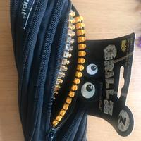 Astuccio Grill Just Zipit nero